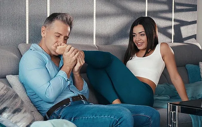 [BrazzersExxtra] Martina Smeraldi (A Good Days Work)