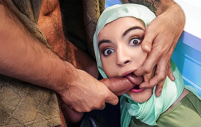 [HijabHookup] Julia James (No Sex Before Marriage…Unless Its With Me!)